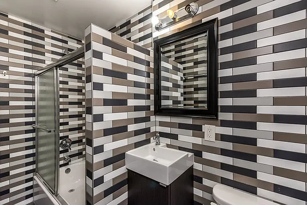 Rented by Nooklyn NYC LLC | media 9