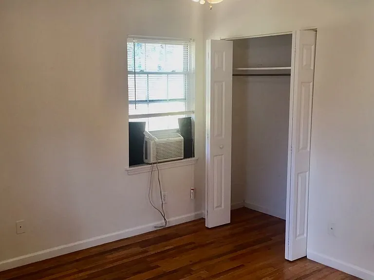208 Gatchell St — Photo 7