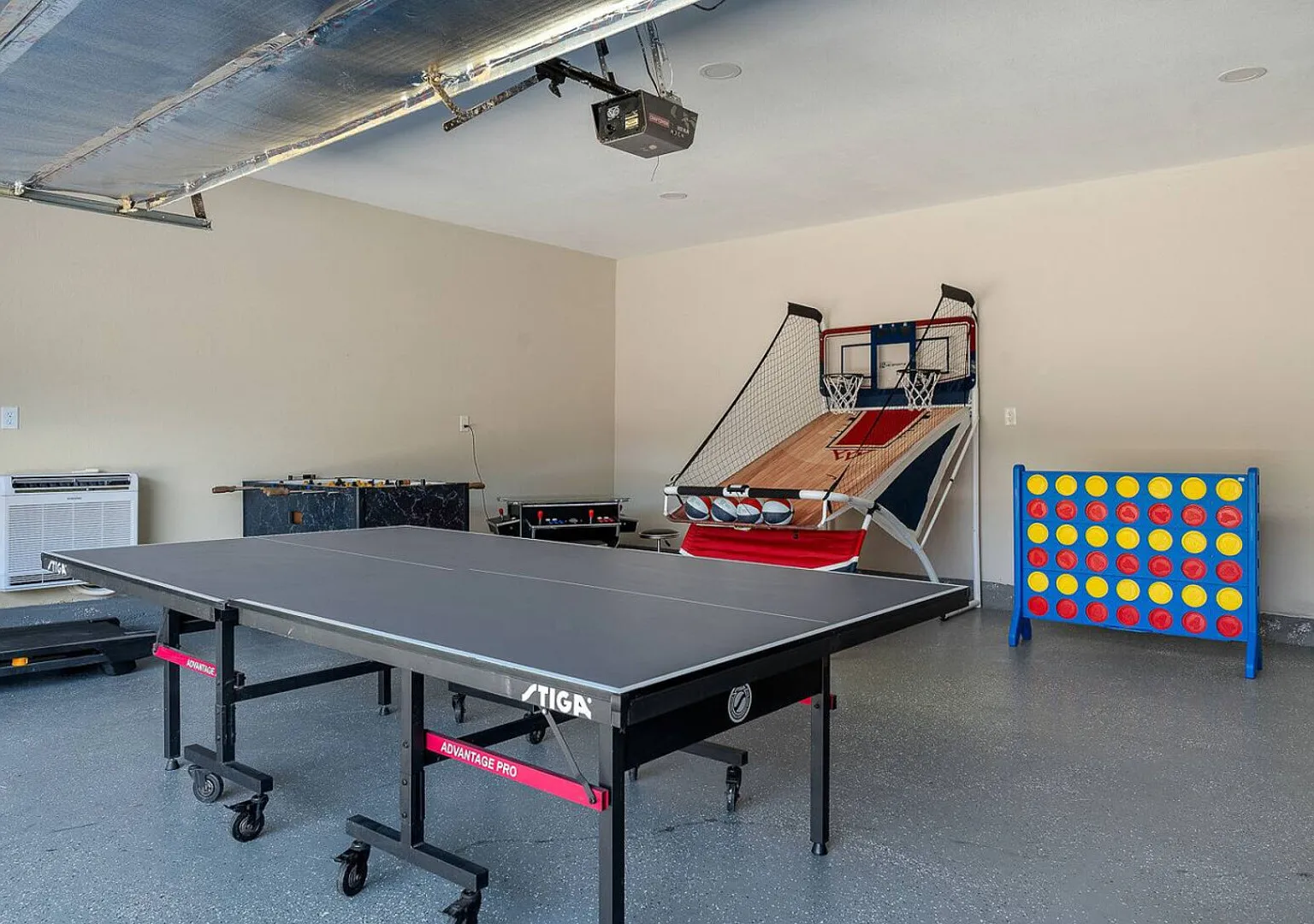 Play & Stay | Dallas Home w/ Gym + Gameroom + WiFi — Photo 3