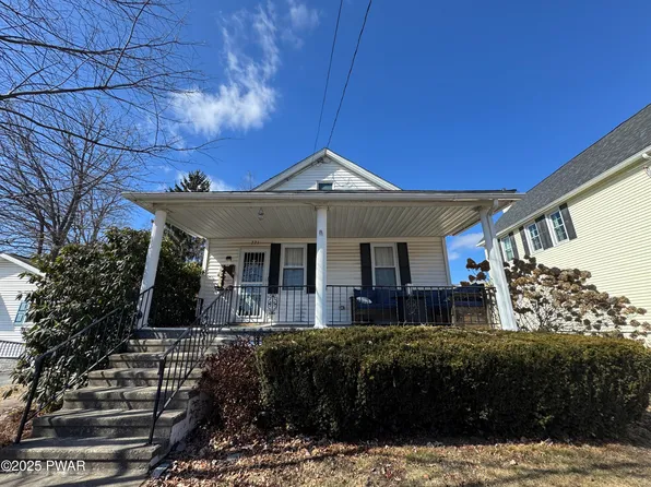 221 N Merrifield Ave, Scranton, PA 18504