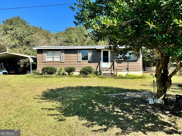 156 Churchwell Rd, Cochran, GA 31014