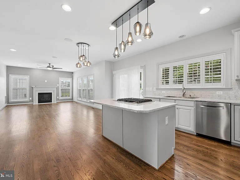 110 Bedrock Dr — Photo 18