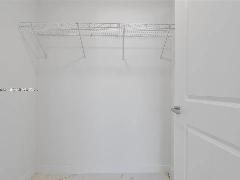 420 SW 7th Ave