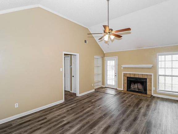 5th image of 7644 Valley Glen Dr