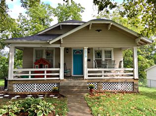 315 W 12th St, Maryville, MO 64468