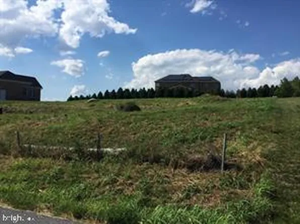 10915 Sassan Ln, Hagerstown, MD 21742