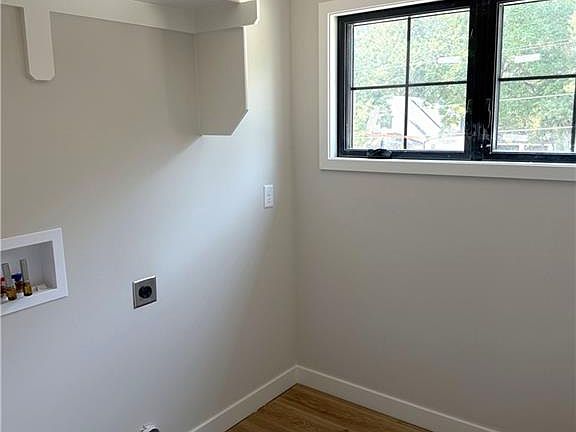 3rd image of 506 NW 15th St