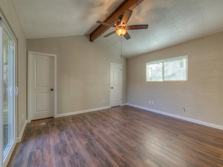 6303 Emerald Forest Dr #B — Photo 5