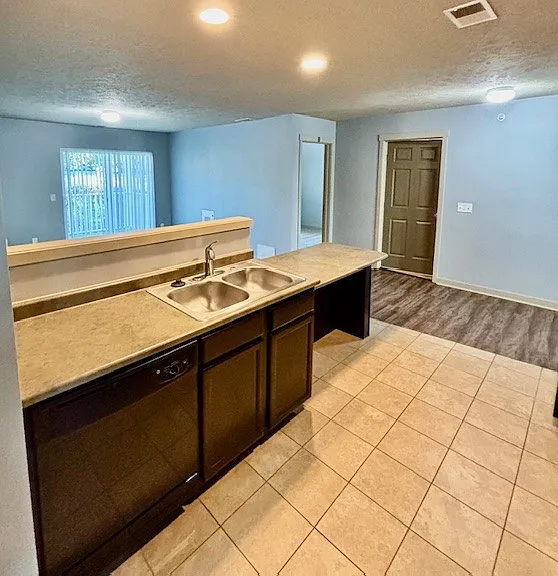 Northland Flats Apartments — Photo 21