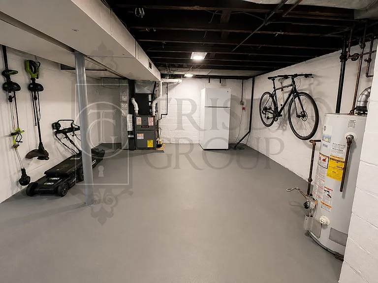 145 Catskill Ave — Photo 33