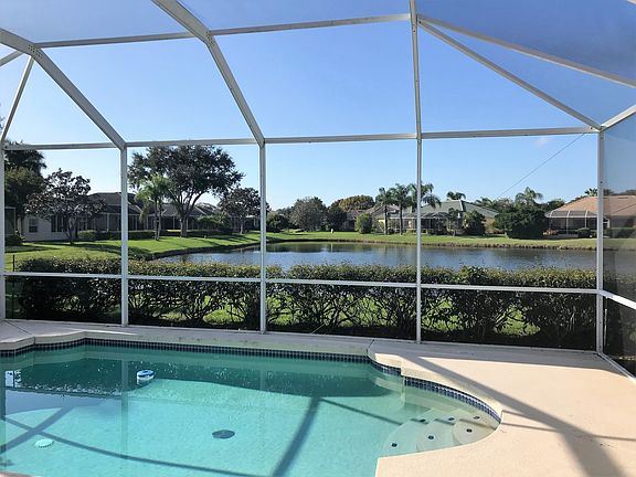 3rd image of 4601 Sweetmeadow Cir