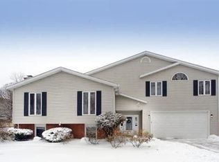 1118 Timber Ln, Darien, IL 60561