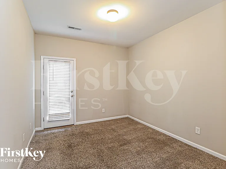19017 Park Terrace Ln — Photo 15