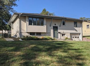 224 S 111th St, Omaha, NE 68154