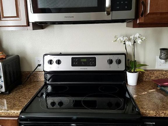 Microwave Oven Built in