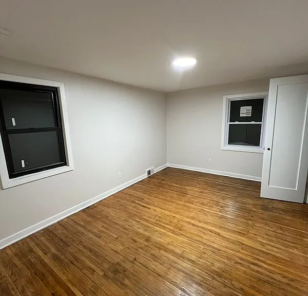 130 Dartmouth Ave #UPPER — Photo 13
