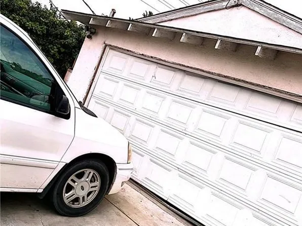 18844 Saticoy St, Reseda, CA 91335