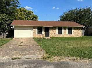 1003 S Andrea Dr, Mabank, TX