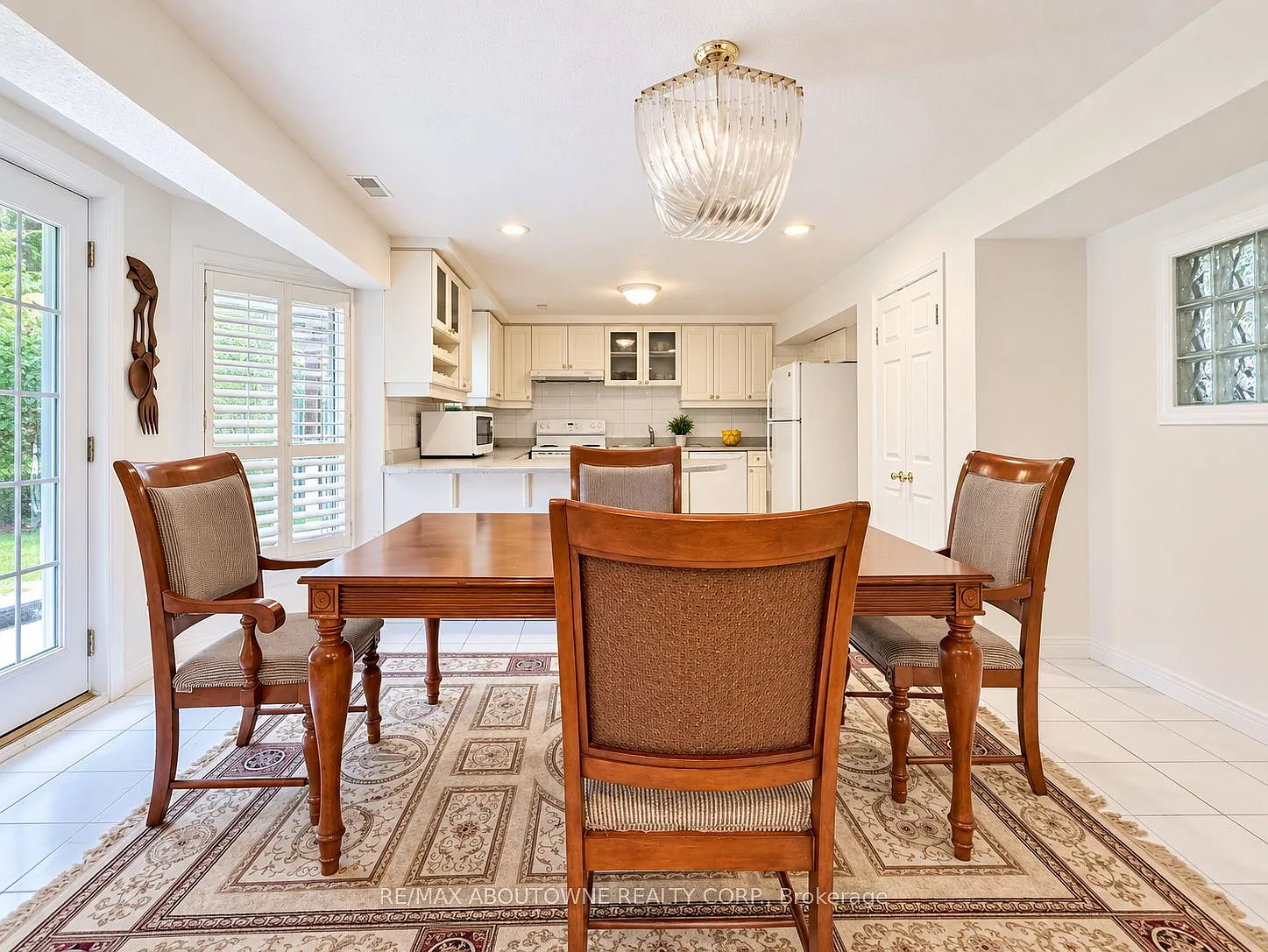 2 bed, $2,450 — Photo 4
