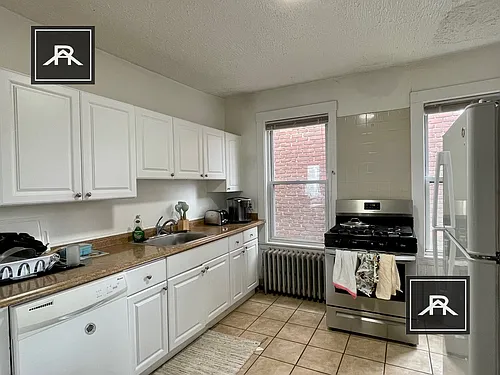 164 Kelton St #3 Photo 1