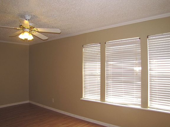 5th image of 1801 N Dale Ave