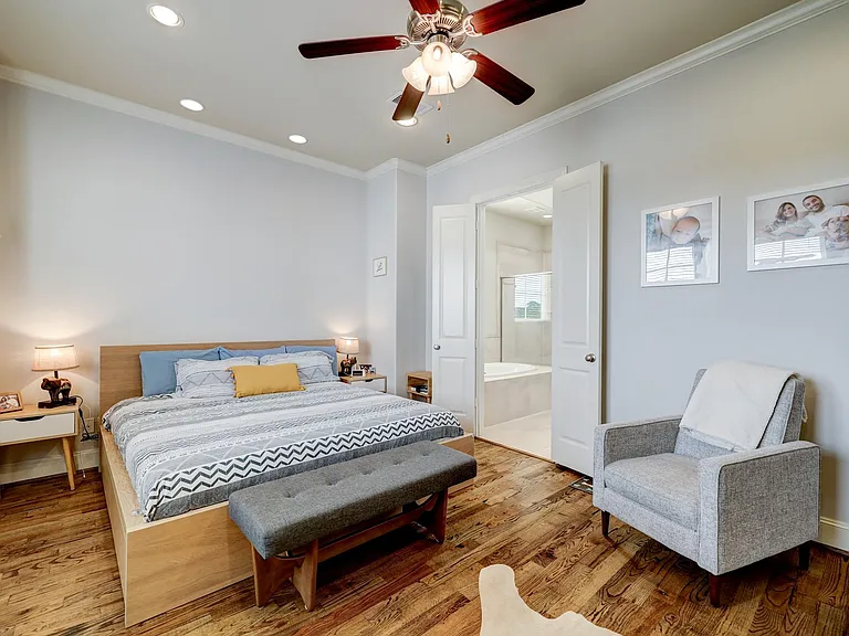 8932 Lakeshore Bend Dr — Photo 11