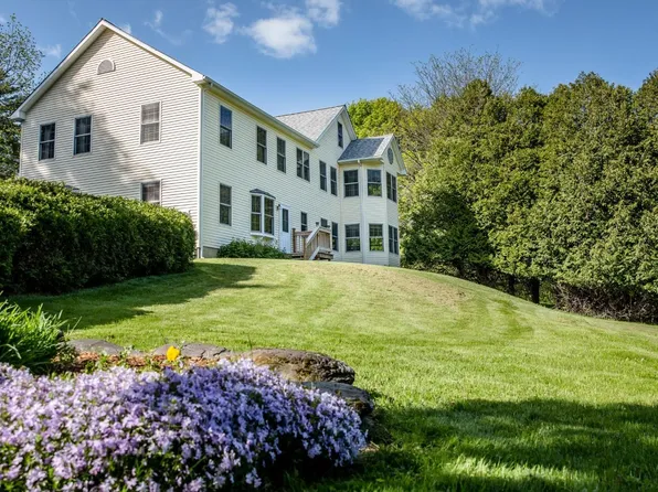 433 Middle Road, Milton, VT 05468