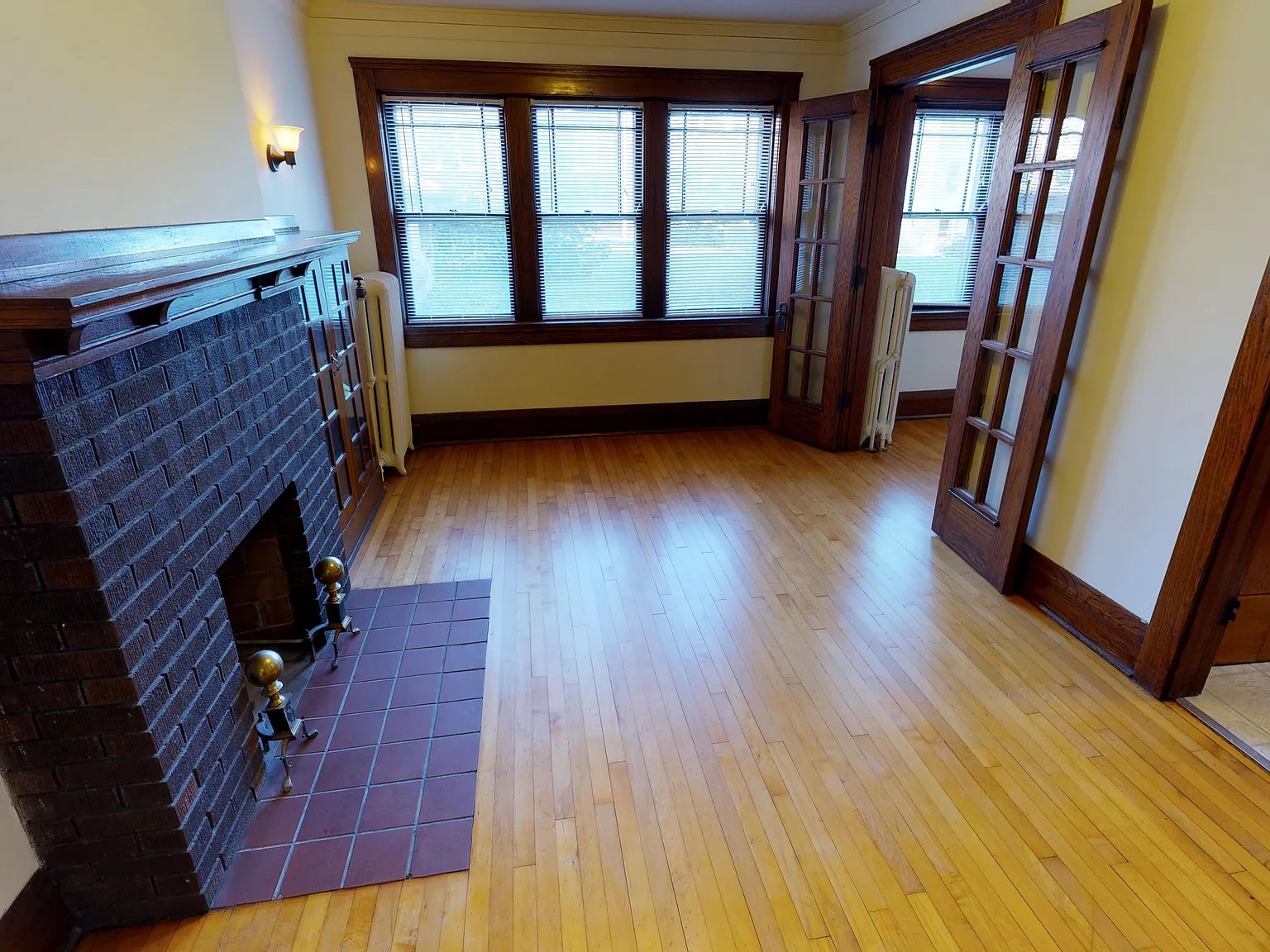 1 bed, 1.0 bath, 650 sqft, $1,350 — Photo 1