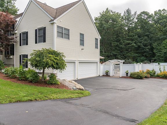 3rd image of 7 Birchwood Dr