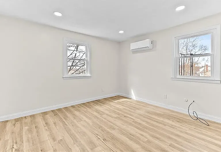 21-23 Joy St #2 — Photo 11