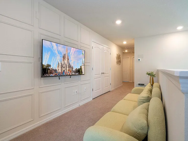 Building's Lounge