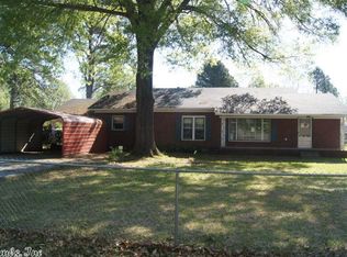 512 N Holly St, Beebe, AR 72012