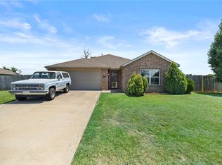331 Violet St, Centerton, AR 72719