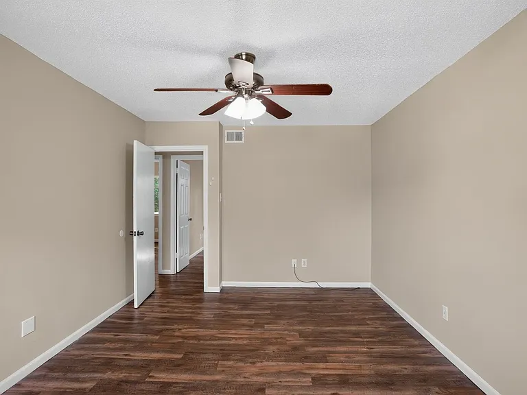 6701 Dickens Ferry Rd #68 — Photo 17