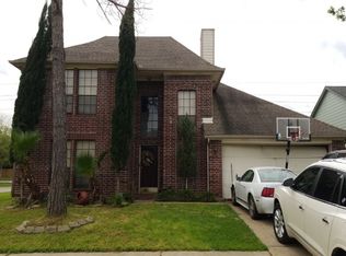2938 Norwich St, Pearland, TX 77584