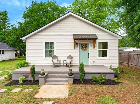 9 McDade St, Greenville, SC 29611