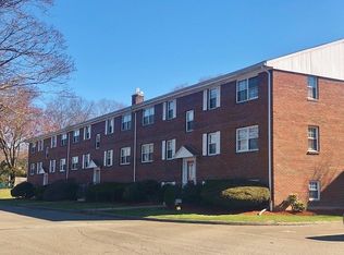 68 Preston St APT 1B, Wakefield, MA 01880