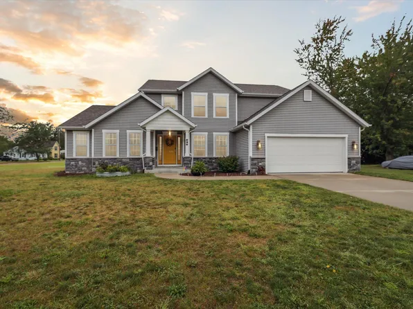 506 N 15th St, Niles, MI 49120