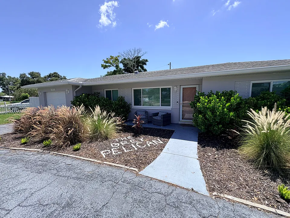 10972 90th Ave