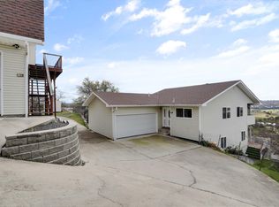 3782 Arrowhead St #B, Copperopolis, CA