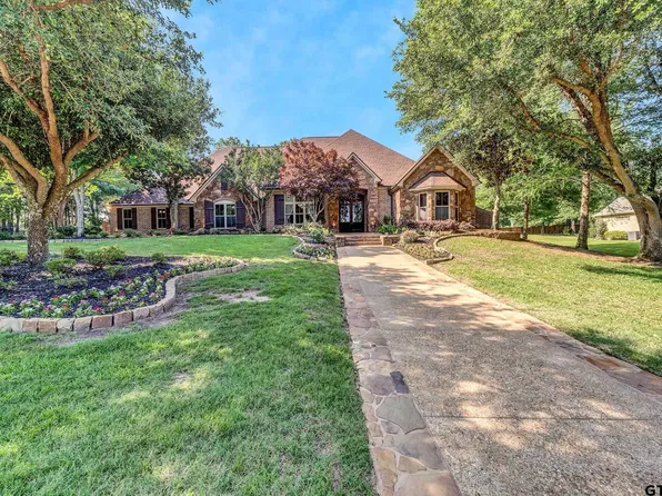 5 Sandy Creek Dr, Longview, TX 75605