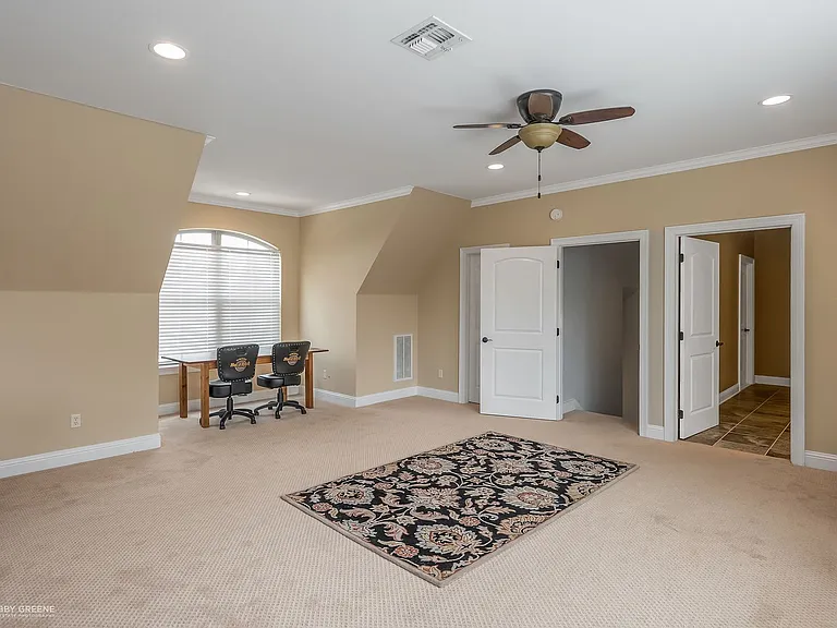 205 Beau Sejour Dr — Photo 32
