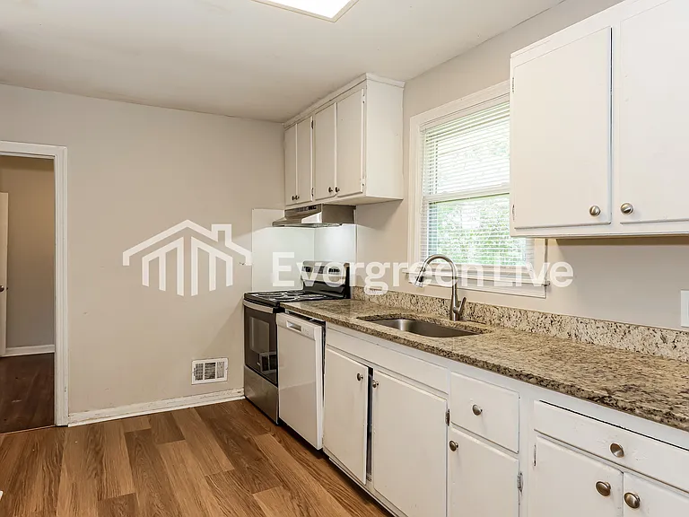 2804 Cornelia Rd — Photo 7