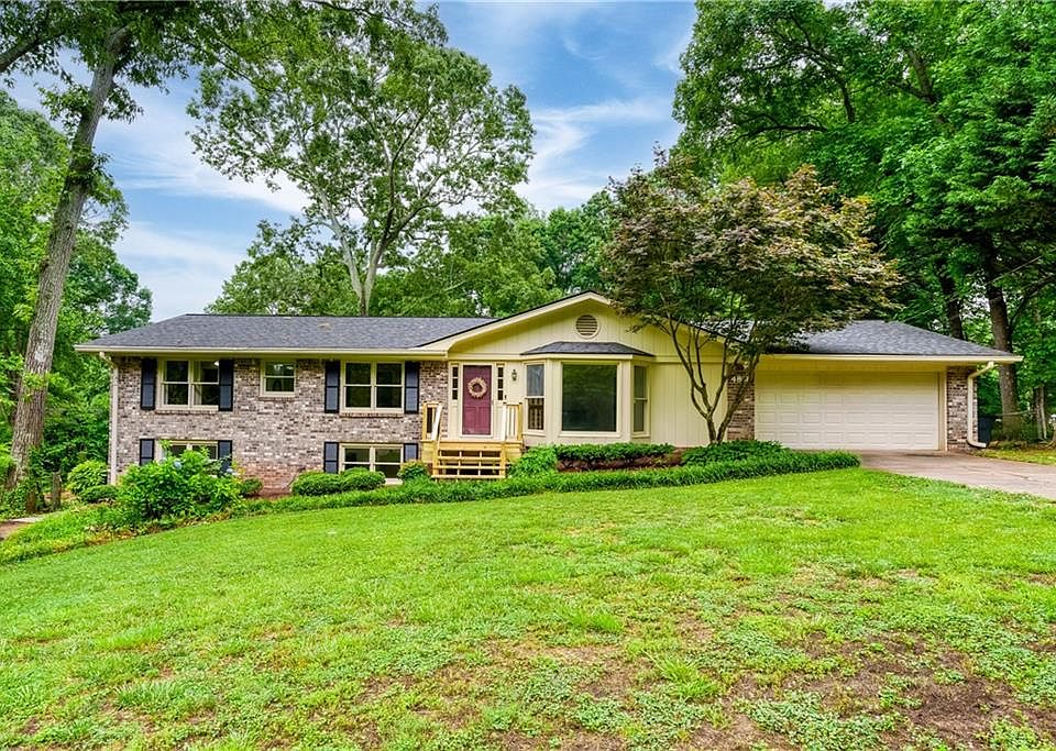 1st image of 4838 Mary Dale Ct SW
