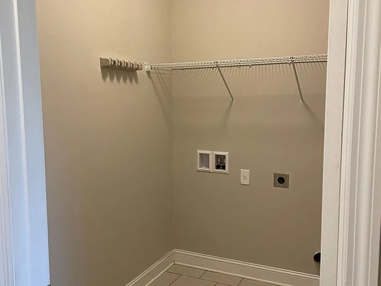 113 James Parcus Cir — Photo 12