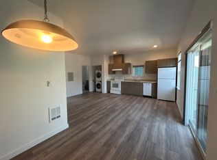 1640 SW Juniper Ave, Redmond, OR 97756