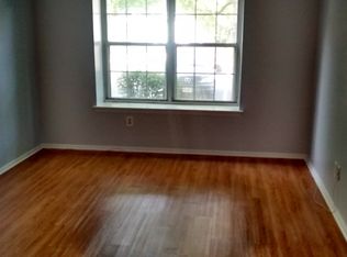 807 Ralston Dr, Mount Laurel, NJ 08054