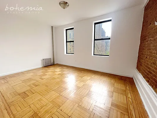 Rented by Bohemia Realty Group | media 2