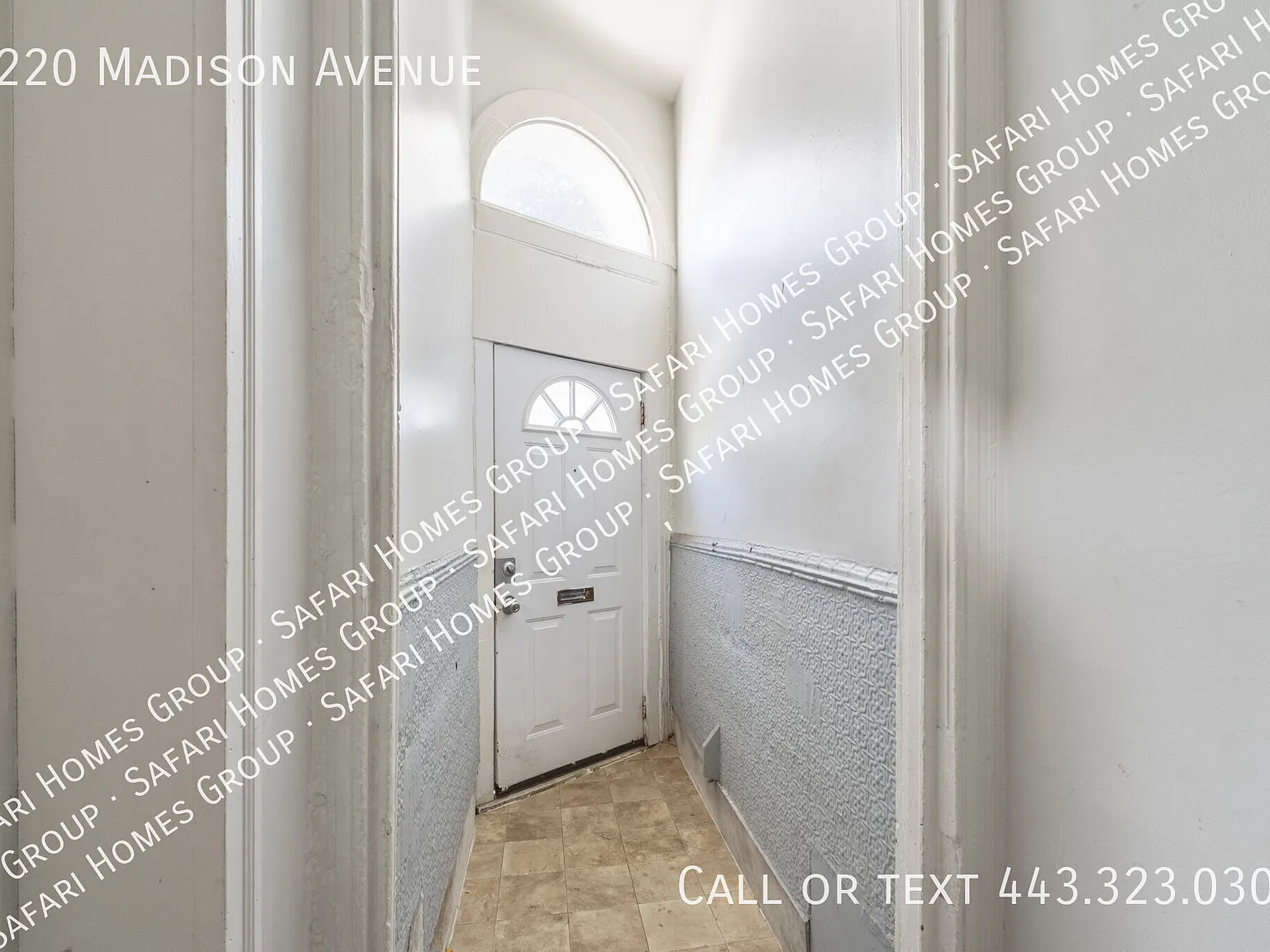 Spacious 3-Bedroom Apartment with Finished Basement & In-Unit Laundry — Photo 4