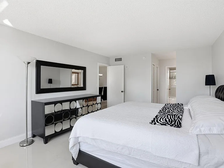 2000 S Ocean Blvd #2L — Photo 14